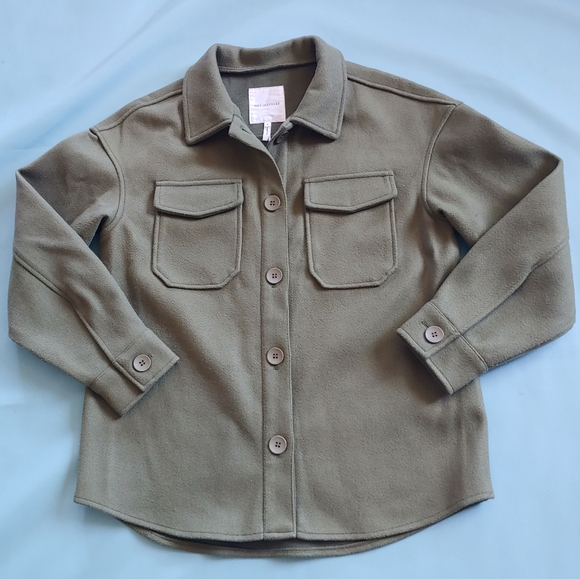 AVEC LES FILLES Button Front Boyfriend Shacket Women's - Picture 3 of 9